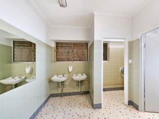Palm Beach Hotel Гоулд Коуст Екстериор снимка